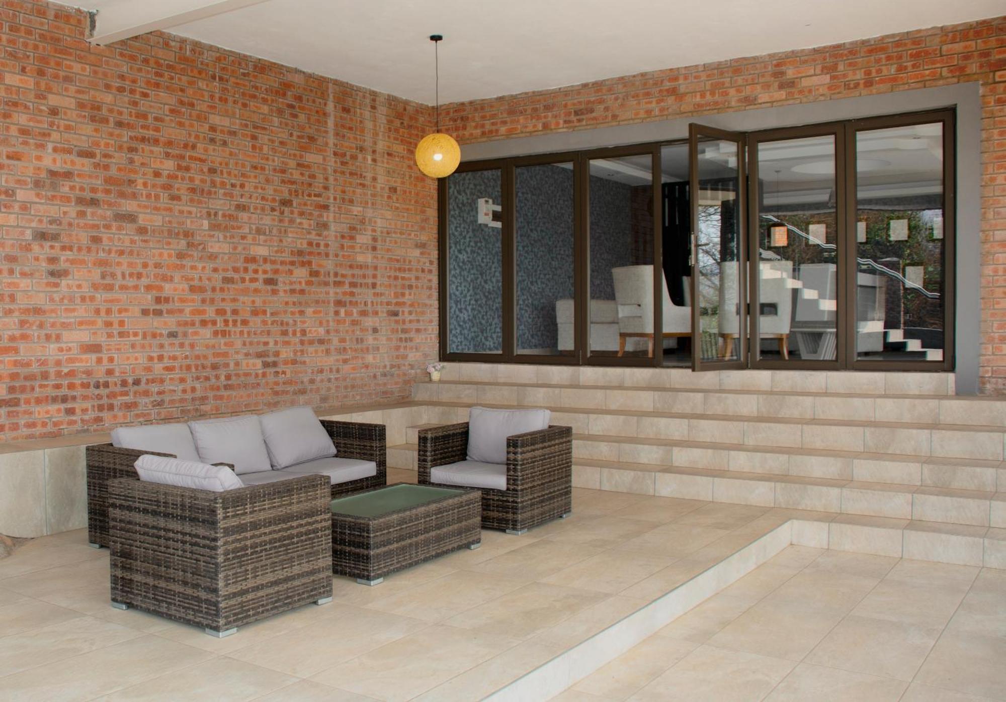 Impecto Villa Jozini